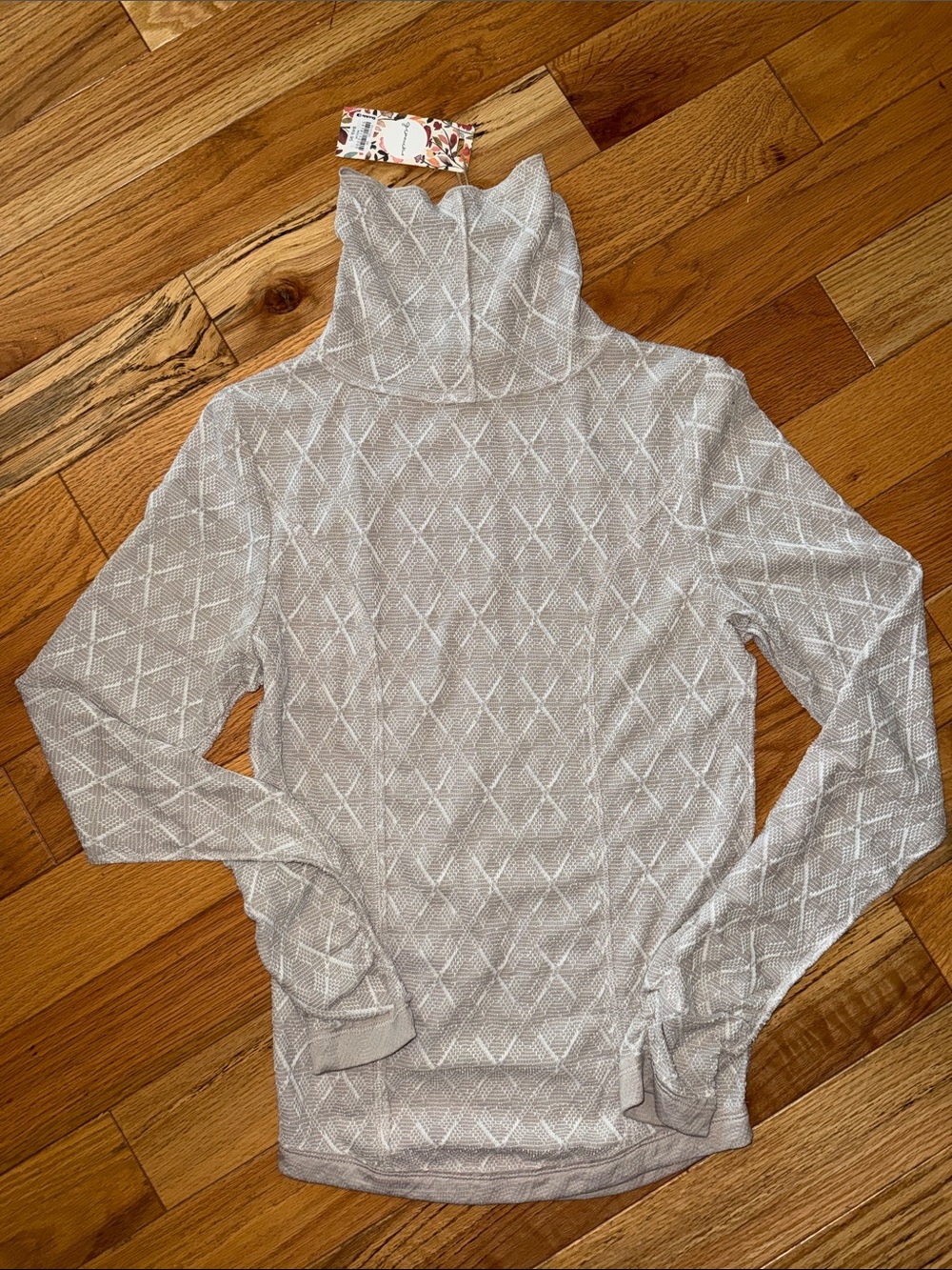 gimmicks by BKE Light Gray Diamond-Pattern Turtleneck Sweater